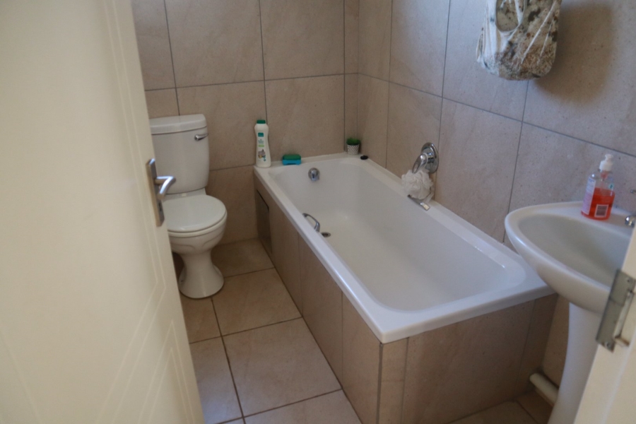 3 Bedroom Property for Sale in Mindalore Gauteng