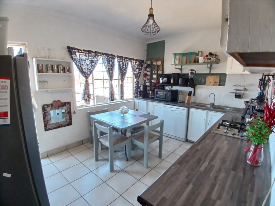 4 Bedroom Property for Sale in Florentia Gauteng