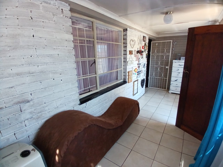 4 Bedroom Property for Sale in Florentia Gauteng