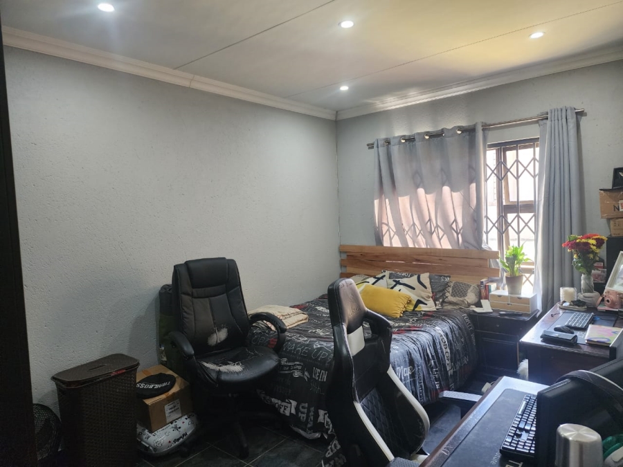 4 Bedroom Property for Sale in Comet Gauteng