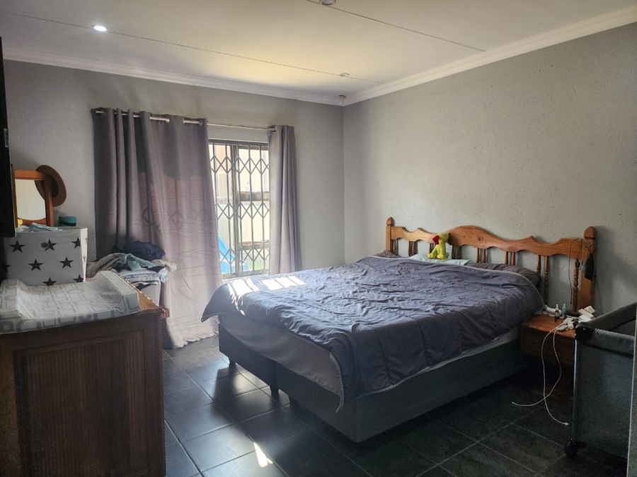 4 Bedroom Property for Sale in Comet Gauteng