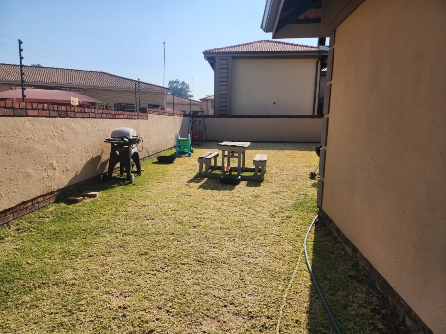 4 Bedroom Property for Sale in Comet Gauteng