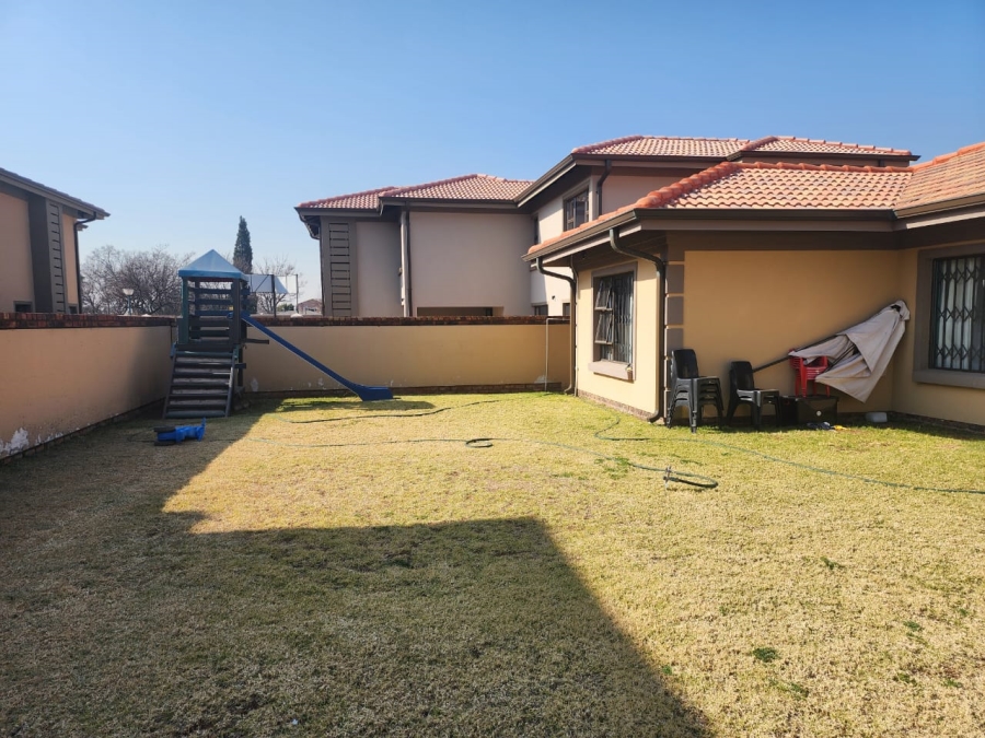 4 Bedroom Property for Sale in Comet Gauteng