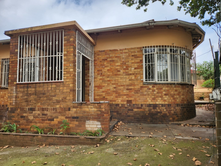 5 Bedroom Property for Sale in Bezuidenhout Valley Gauteng