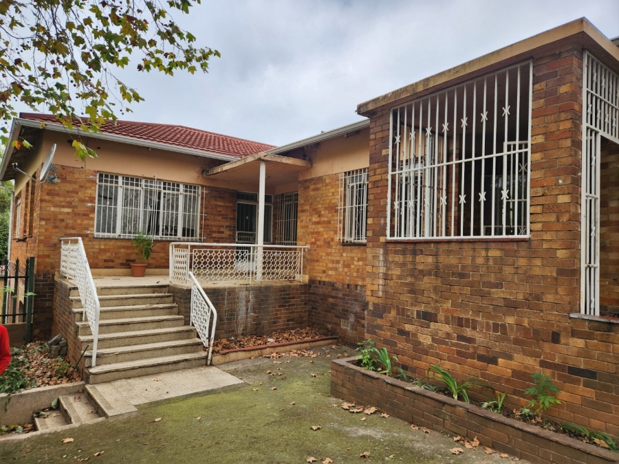 5 Bedroom Property for Sale in Bezuidenhout Valley Gauteng