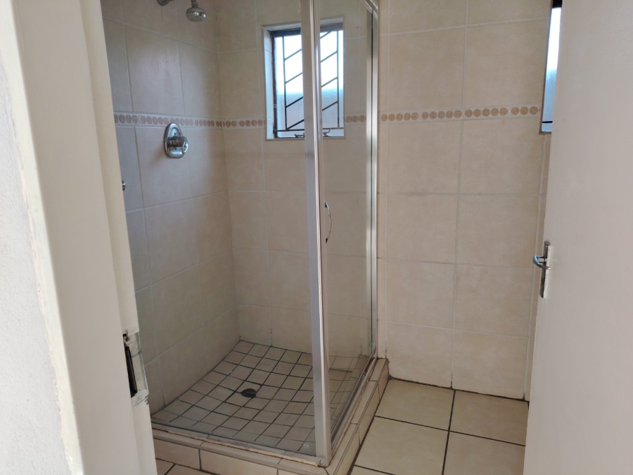 3 Bedroom Property for Sale in Alrapark Gauteng