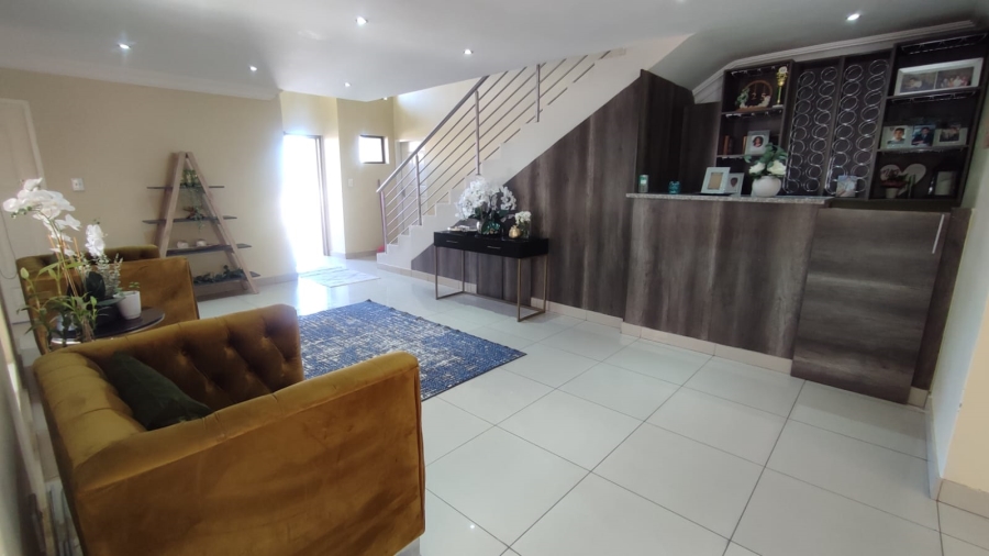 4 Bedroom Property for Sale in Blue Valley Golf Estate Gauteng