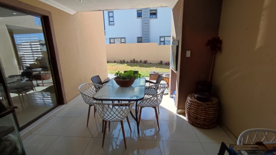 4 Bedroom Property for Sale in Blue Valley Golf Estate Gauteng