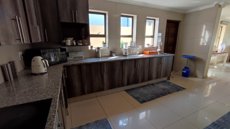 4 Bedroom Property for Sale in Blue Valley Golf Estate Gauteng