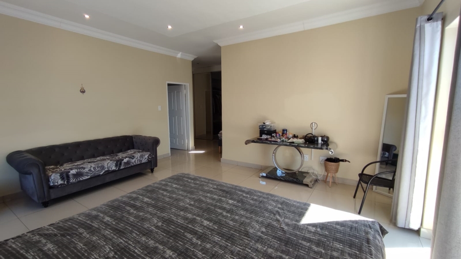 4 Bedroom Property for Sale in Blue Valley Golf Estate Gauteng