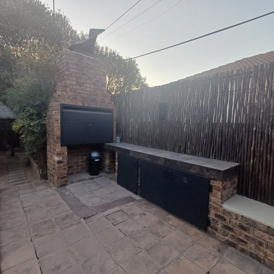 3 Bedroom Property for Sale in Thatchfield Estate Gauteng