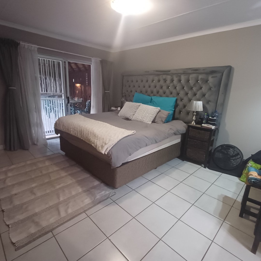 3 Bedroom Property for Sale in Thatchfield Estate Gauteng