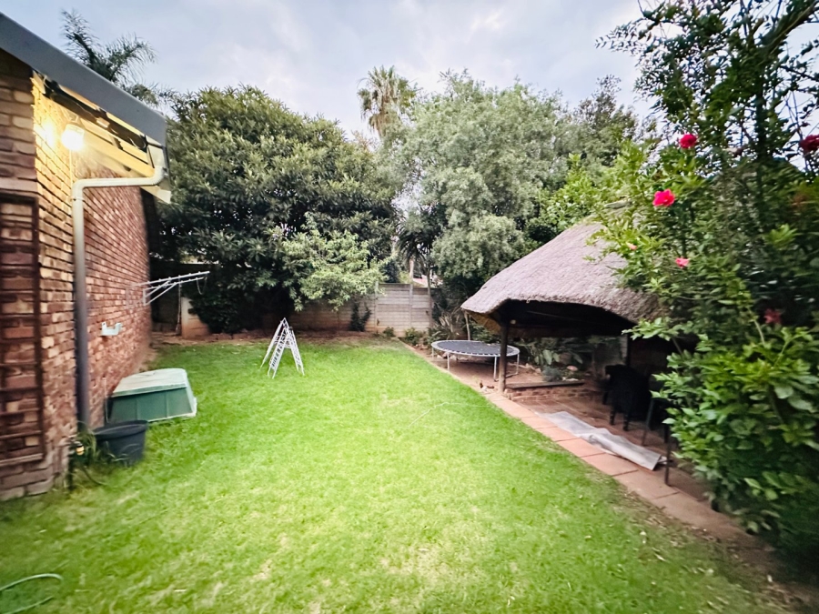 4 Bedroom Property for Sale in Roodepoort Gauteng