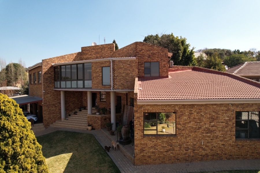 5 Bedroom Property for Sale in Moreleta Park Gauteng