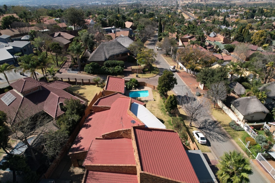 5 Bedroom Property for Sale in Moreleta Park Gauteng