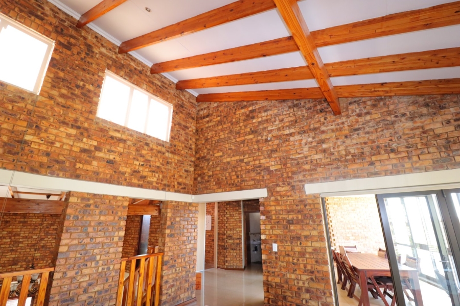 5 Bedroom Property for Sale in Moreleta Park Gauteng