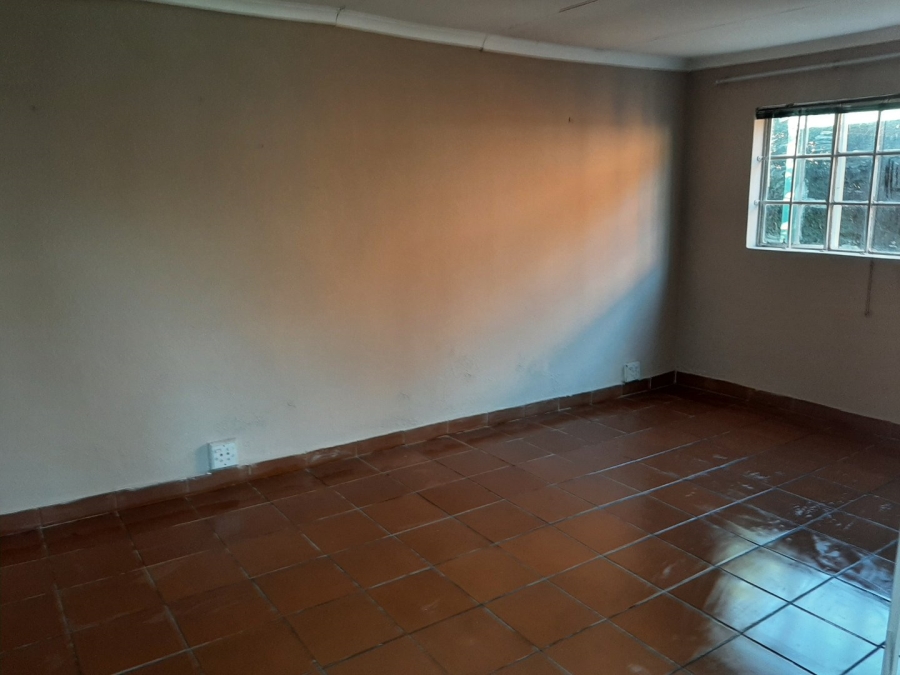 To Let 1 Bedroom Property for Rent in Hurlyvale Gauteng