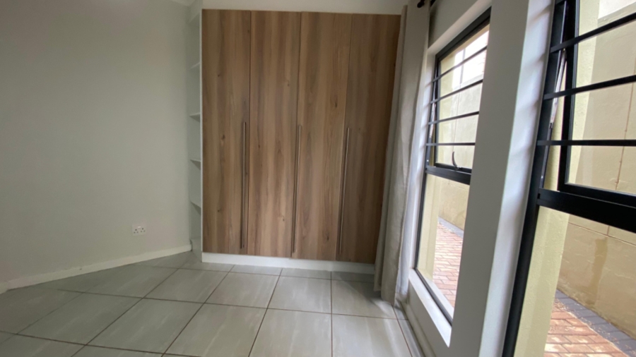 3 Bedroom Property for Sale in Waterfall Gauteng