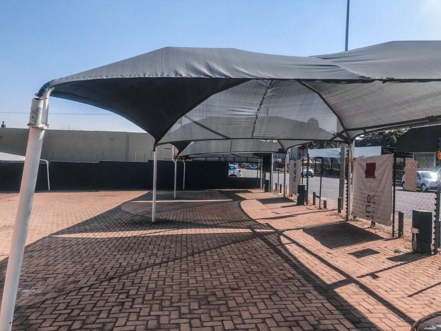 Commercial Property for Sale in Fontainebleau Gauteng