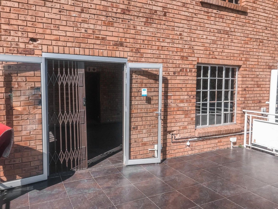 Commercial Property for Sale in Fontainebleau Gauteng