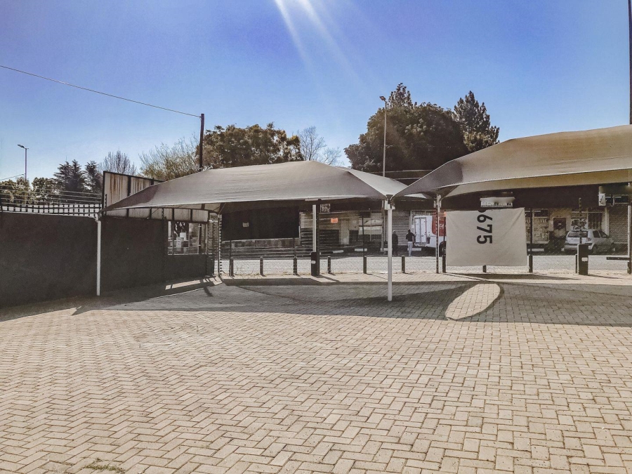 Commercial Property for Sale in Fontainebleau Gauteng