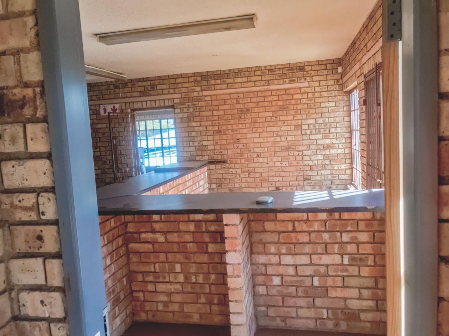 Commercial Property for Sale in Fontainebleau Gauteng