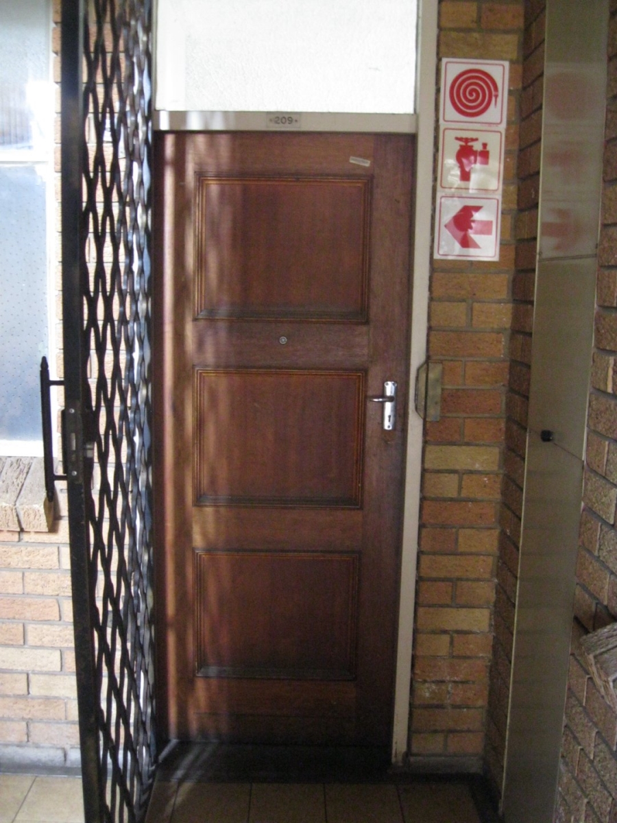 To Let 2 Bedroom Property for Rent in Pretoria Central Gauteng