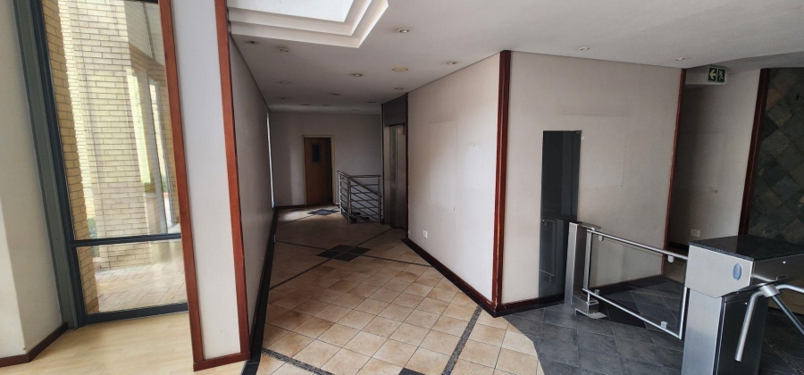 To Let commercial Property for Rent in Nieuw Muckleneuk Gauteng