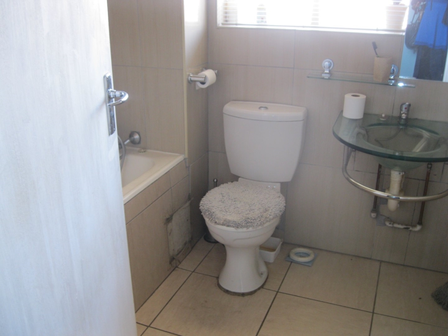 To Let 2 Bedroom Property for Rent in Pretoria Central Gauteng