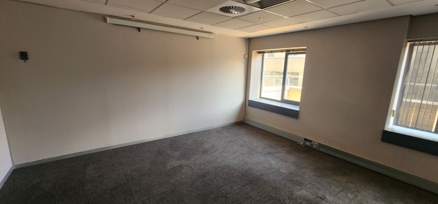 To Let commercial Property for Rent in Nieuw Muckleneuk Gauteng