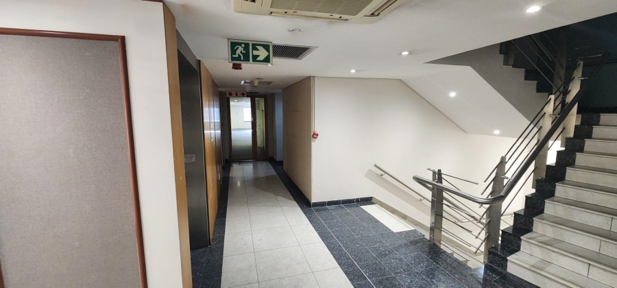 To Let commercial Property for Rent in Nieuw Muckleneuk Gauteng