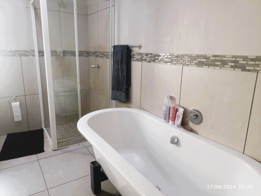 2 Bedroom Property for Sale in Northgate Gauteng