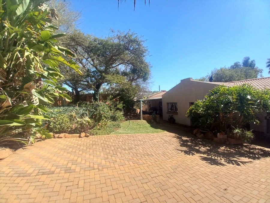 3 Bedroom Property for Sale in Noordheuwel Gauteng