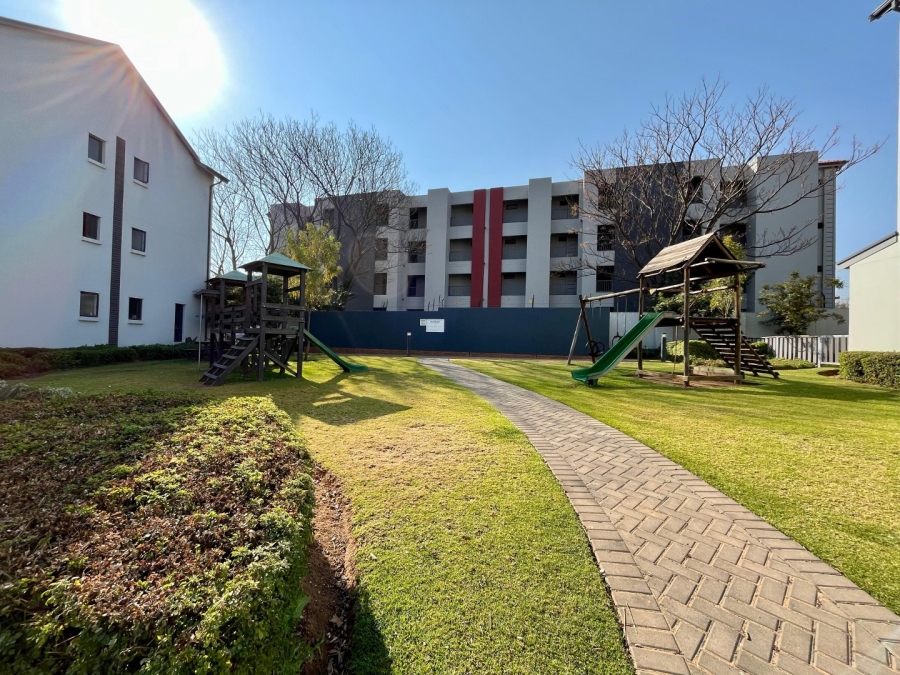 To Let 1 Bedroom Property for Rent in Fourways Gauteng