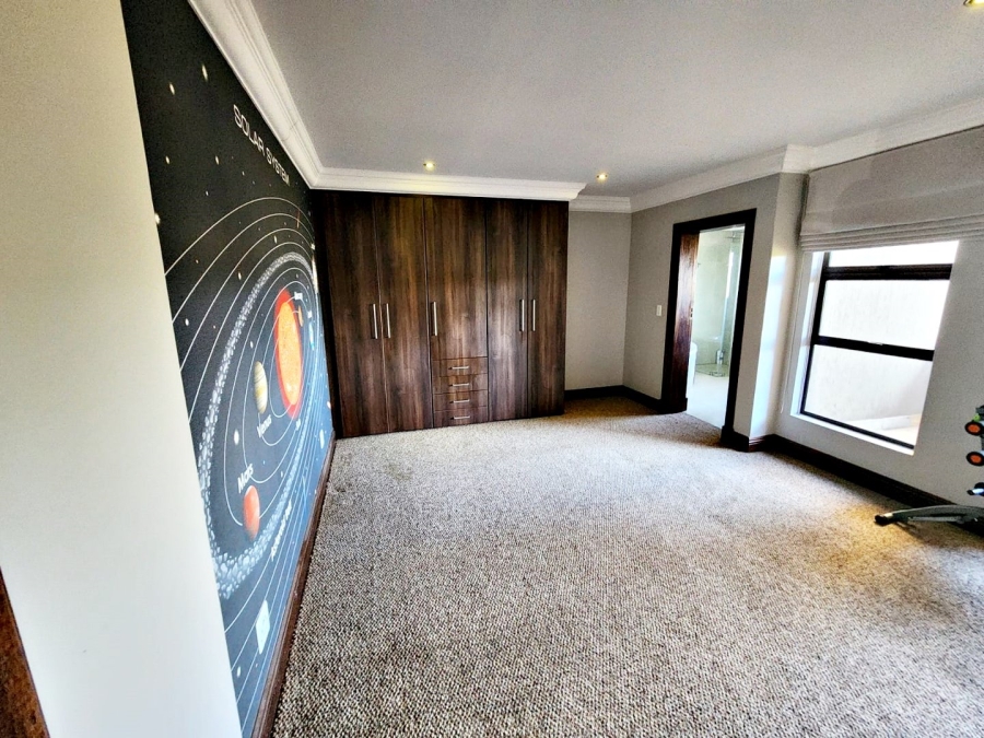 To Let 4 Bedroom Property for Rent in Ebotse Golf Estate Gauteng