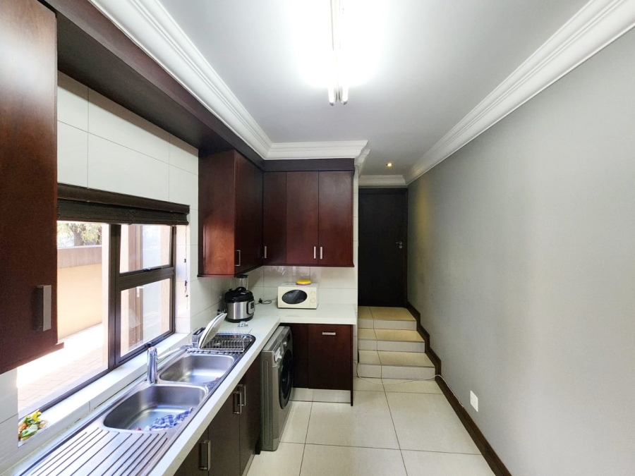 To Let 4 Bedroom Property for Rent in Ebotse Golf Estate Gauteng