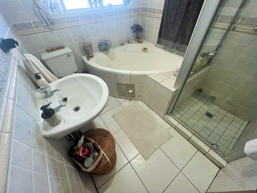 To Let 3 Bedroom Property for Rent in Clubview Gauteng