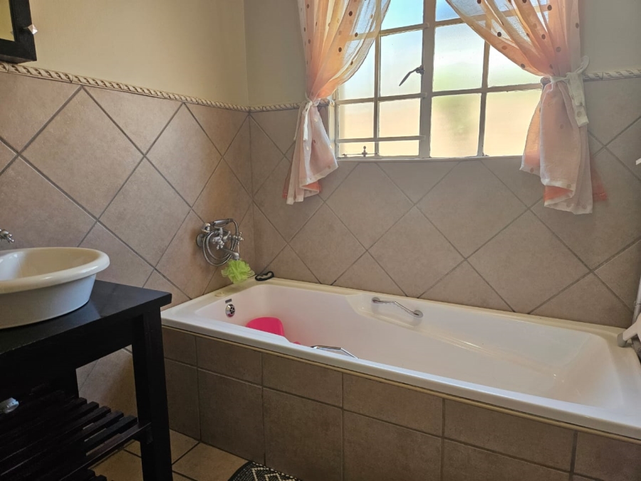 3 Bedroom Property for Sale in Greenhills Gauteng