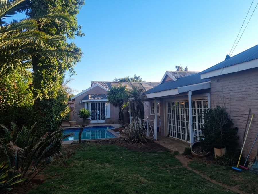 3 Bedroom Property for Sale in Greenhills Gauteng