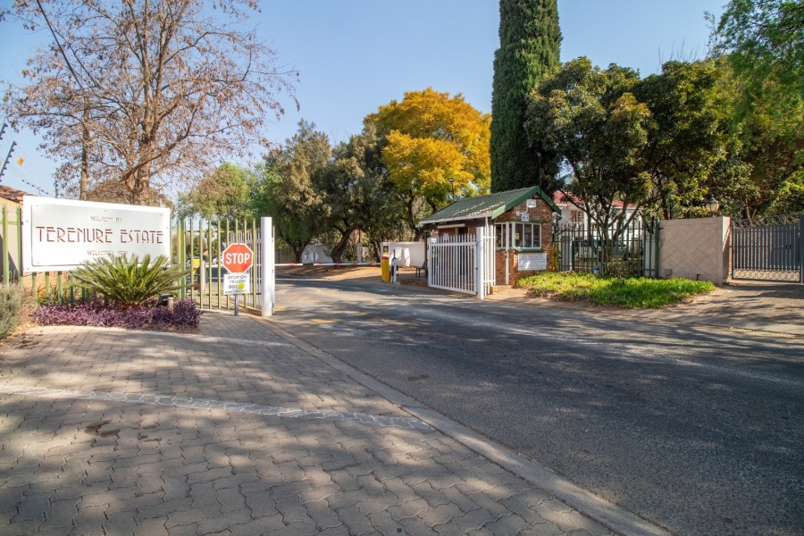 3 Bedroom Property for Sale in Terenure Gauteng