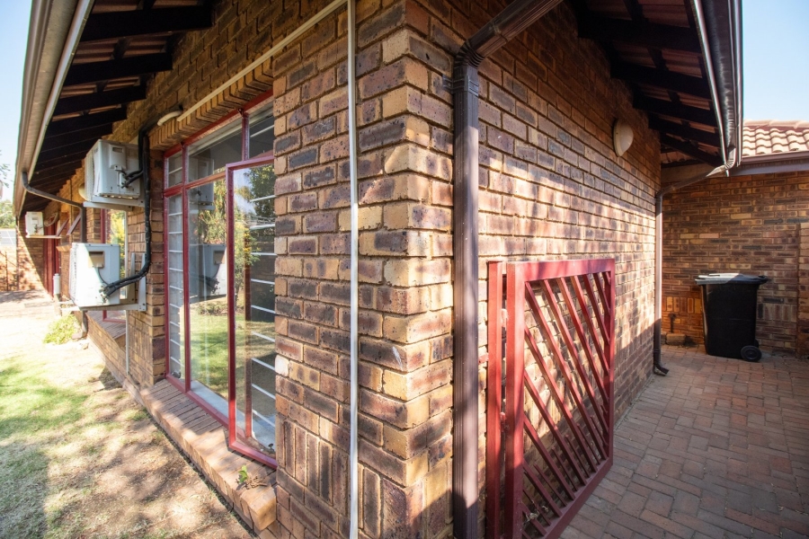 3 Bedroom Property for Sale in Terenure Gauteng