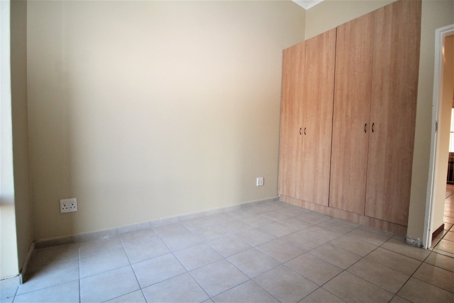 To Let 2 Bedroom Property for Rent in Valhalla Gauteng