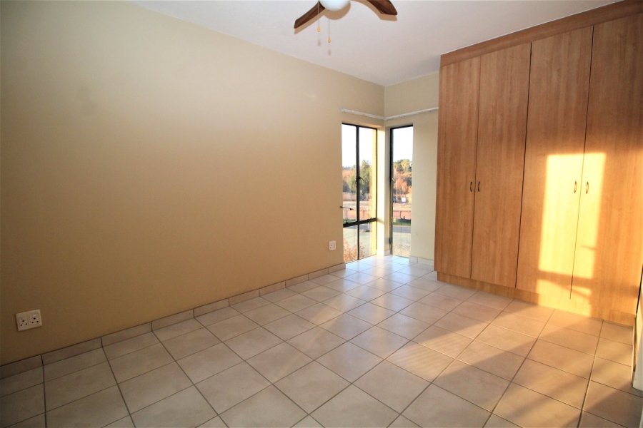 To Let 2 Bedroom Property for Rent in Valhalla Gauteng