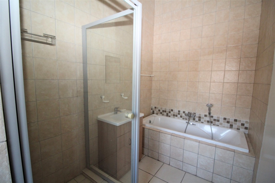 To Let 2 Bedroom Property for Rent in Valhalla Gauteng