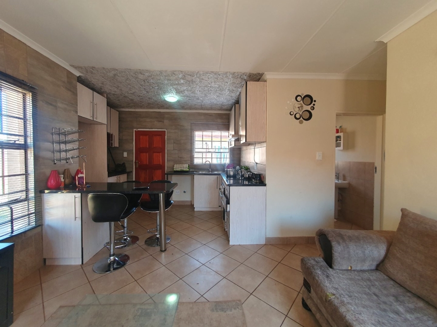 2 Bedroom Property for Sale in The Orchards Gauteng