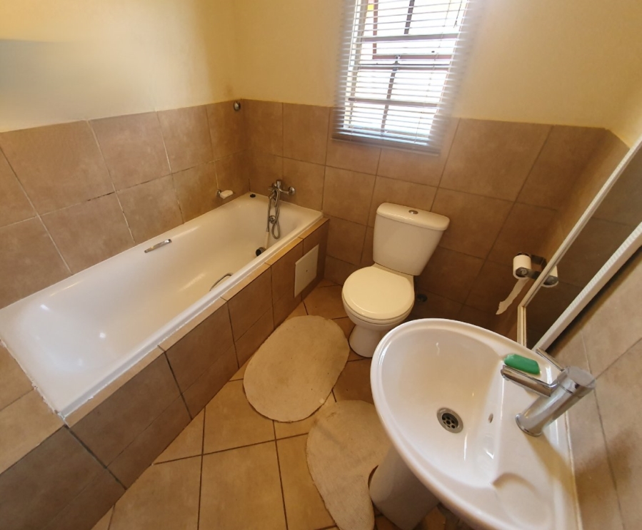 2 Bedroom Property for Sale in The Orchards Gauteng