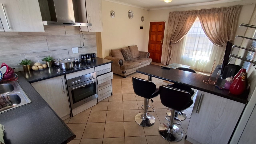 2 Bedroom Property for Sale in The Orchards Gauteng