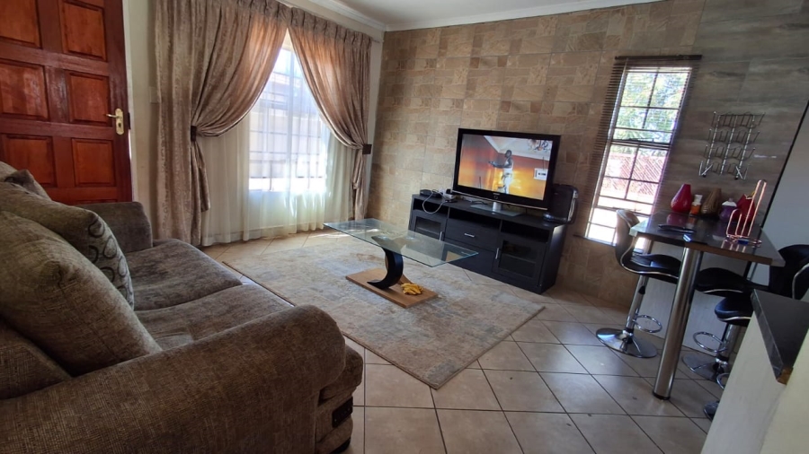 2 Bedroom Property for Sale in The Orchards Gauteng