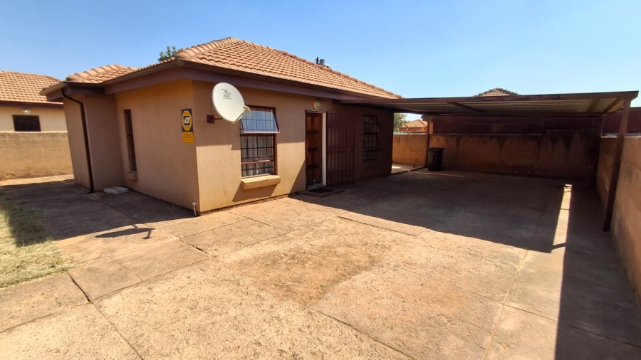 2 Bedroom Property for Sale in The Orchards Gauteng