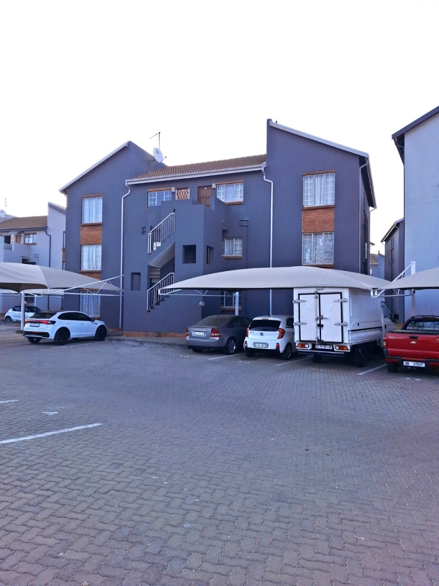 2 Bedroom Property for Sale in Rynfield A H Gauteng